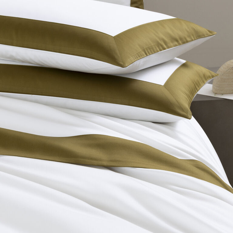 slide 5 Bold Pillowcase