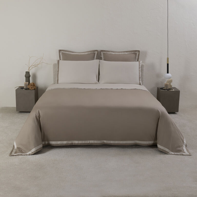 slide 4 Pliant Duvet Cover