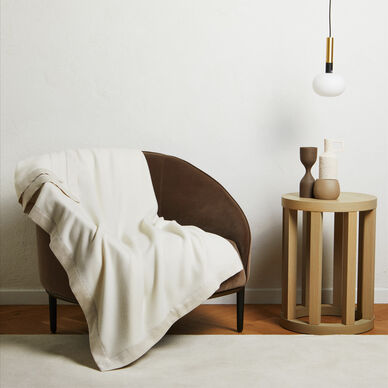 Cashmere & Linen Crepe Throw image