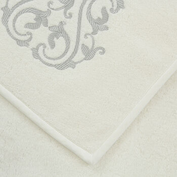Ornate Medallion Embroidered Hand Towel