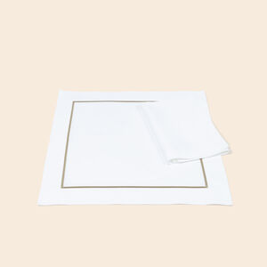 slide 3 Define Placemats and Napkins Set