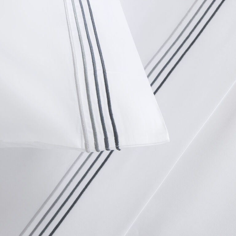 slide 3 Cruise Pillowcase Set