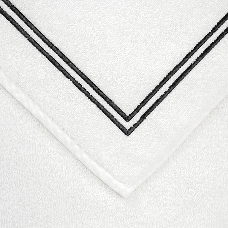 slide 2 Classic Bath Mat