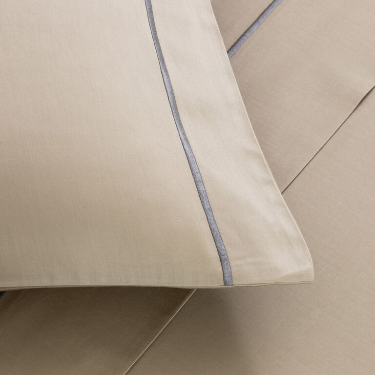 slide 3 Camelia Sheet Set