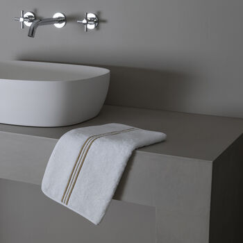 Triplo Bourdon Hand Towel