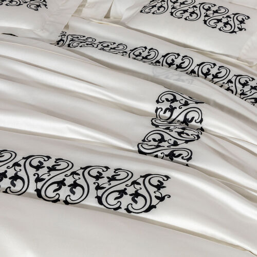 Ornate Medallion Embroidered Sheet Set