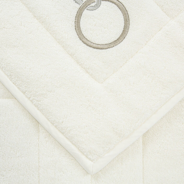 slide 2 Links Embroidered Bath Mat
