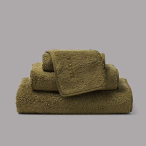 slide 3 Unito Wash Cloth