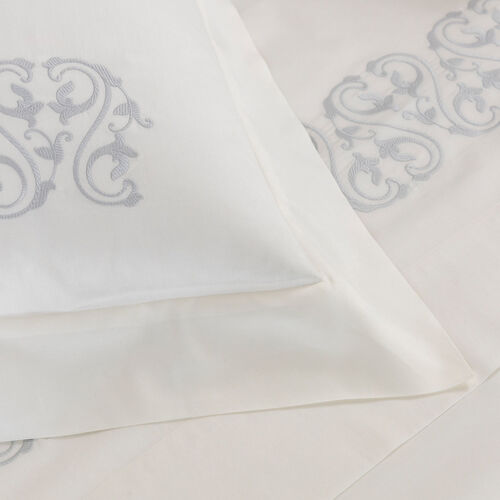 Ornate Medallion Embroidered Boudoir