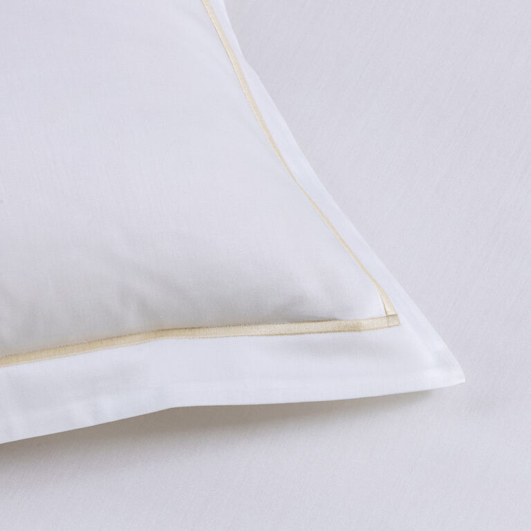 slide 3 Camelia Duvet Cover