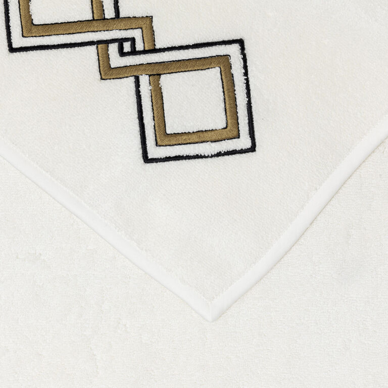 slide 3 Twist Embroidery Bath Sheet