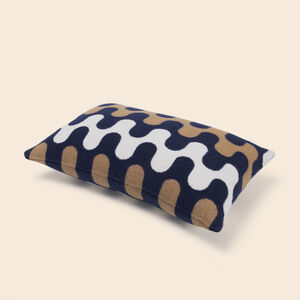 slide 4 Modernism Cushion 001
