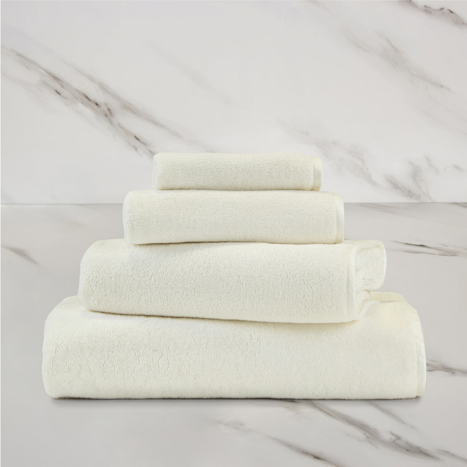 Frette Plush Hand Towel in White, Cotton | Made in Italy