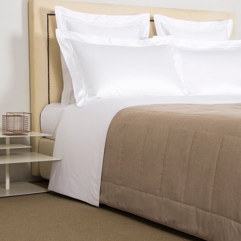 slide 2 Simple Comforter