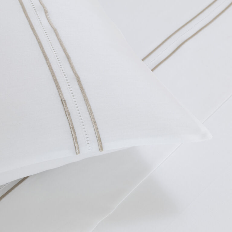 slide 3 Elegance Sheet Set
