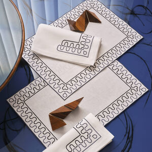slide 1 Modernism Outline Placemat and Napkins Set