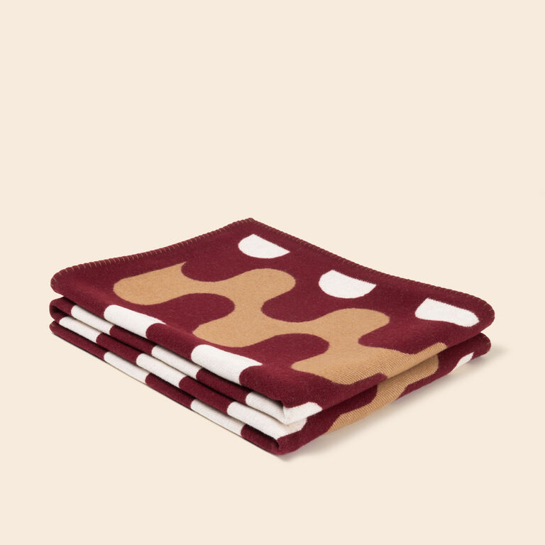 slide 5 Modernism Throw