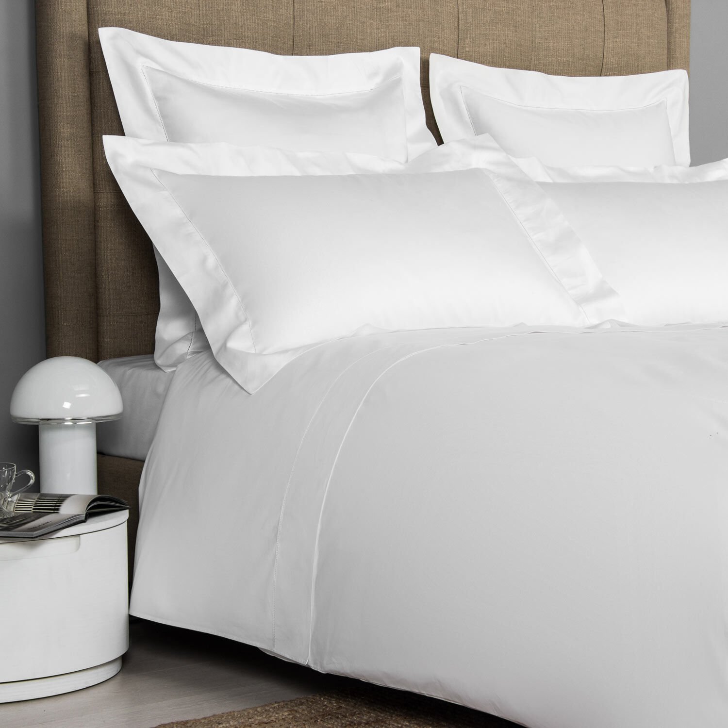 FRETTE Lux Percale QUEEN Sheet Set 100 % Cotton In White NEW Luxurious 
