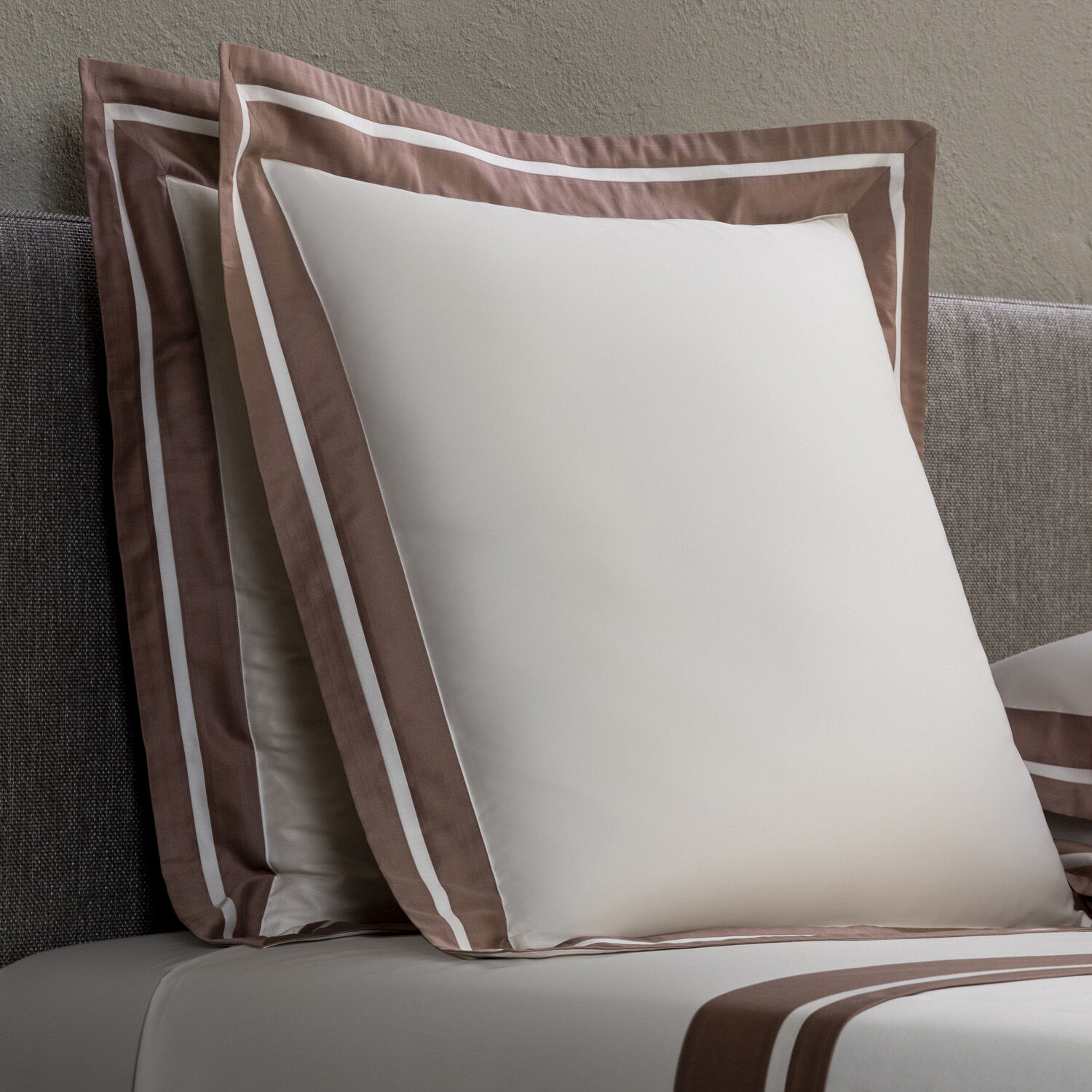 Shades Euro Sham Frette