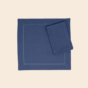 slide 2 Define Placemats and Napkins Set