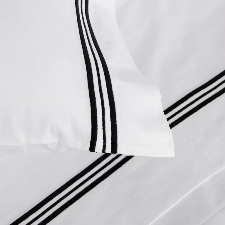 slide 3 Triplo Bourdon Pillowcase