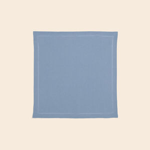 slide 3 Artistry Ajour Napkins Set