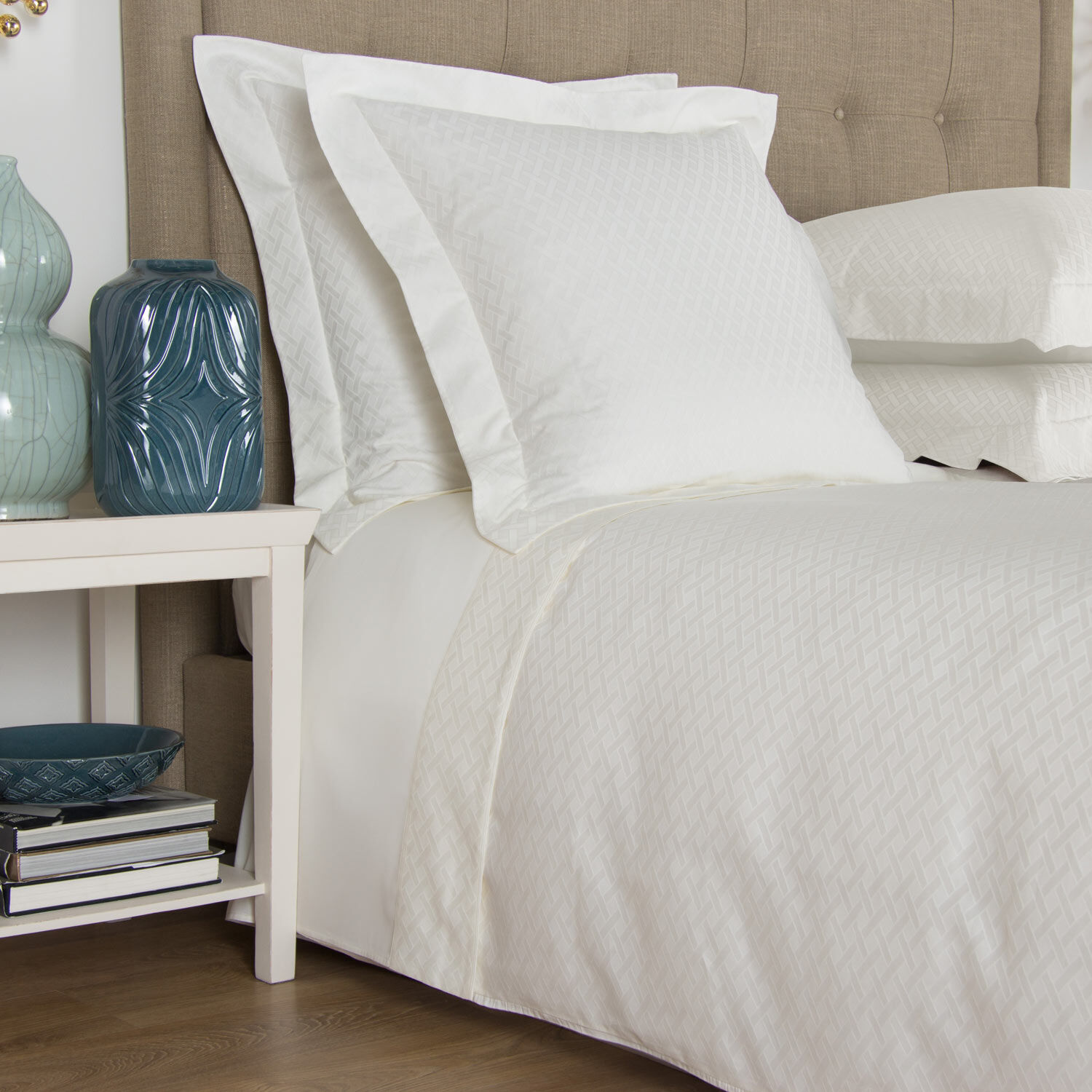 Duvet and throw sets outlet