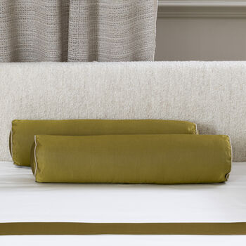 Allure Neck Roll