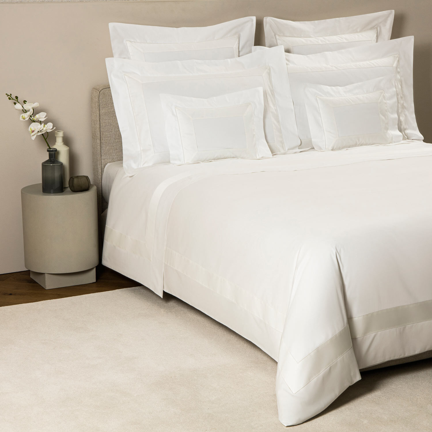 slide 5 Bicolore Duvet Cover