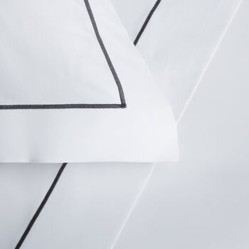 One Bourdon Euro Sham