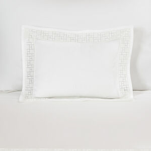 slide 1 Maze Lace Boudoir