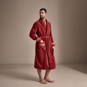 slide 3 Oasis Bathrobe
