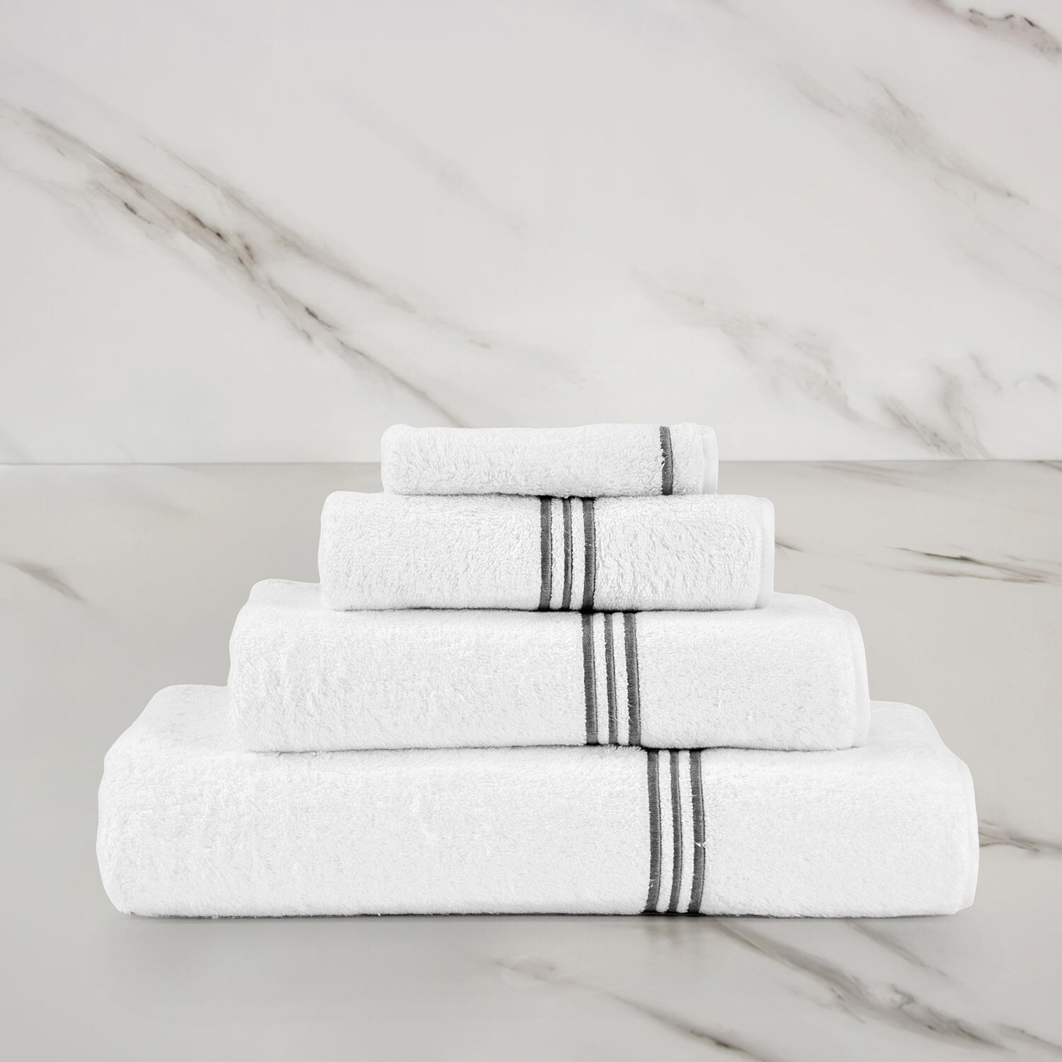 slide 2 Triplo Bourdon Bath Towel