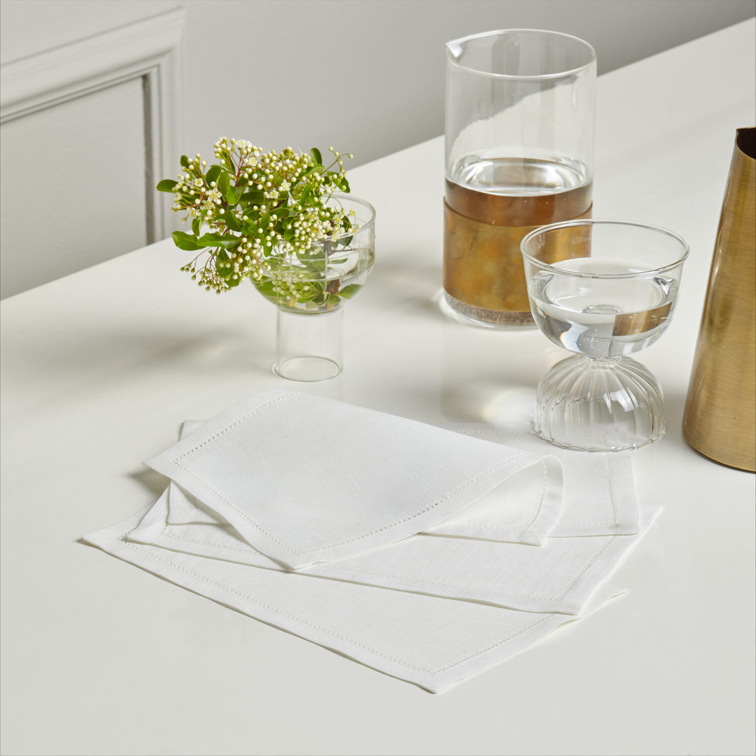 Frette Convivium Napkin Set in White, Cotton | Made in Italy