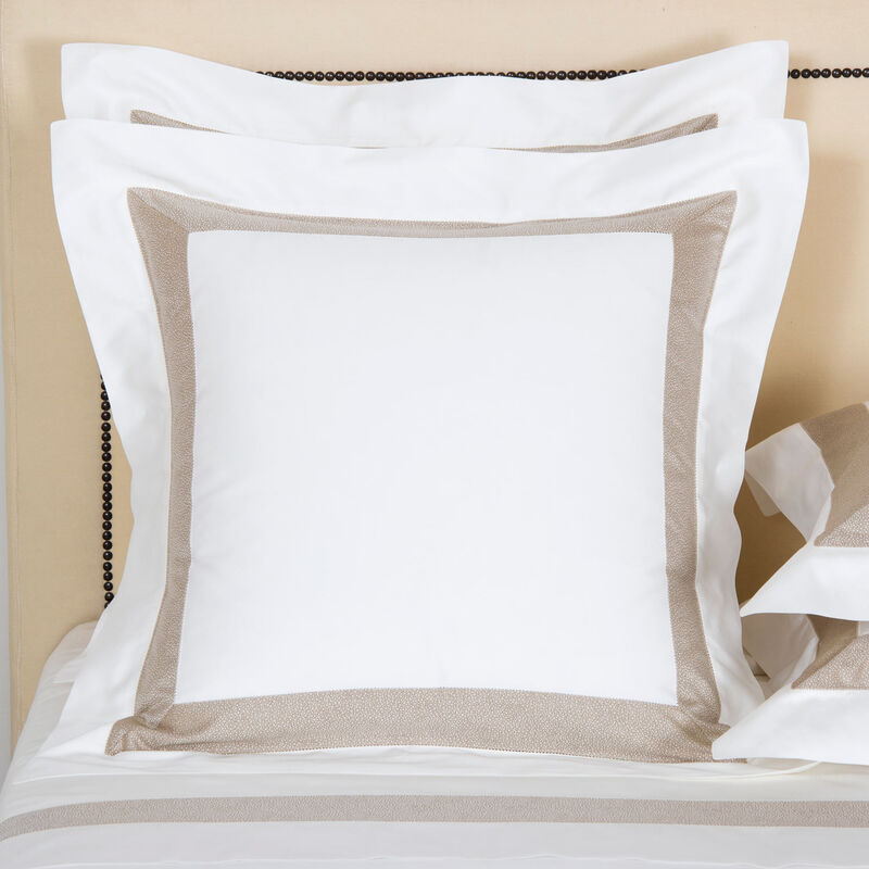 Forever Border Euro Sham Frette