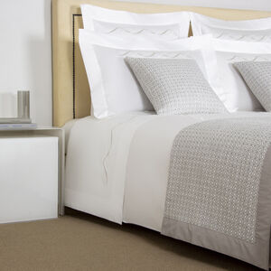 slide 2 Luxury Luminescent Tweed Throw