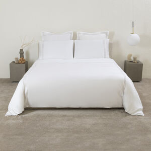 slide 4 Elegance Duvet Cover