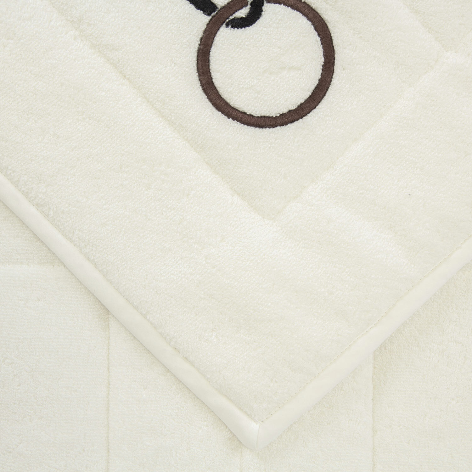 slide 2 Links Embroidered Bath Mat