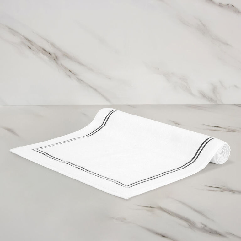 slide 1 Classic Bath Mat