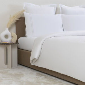 slide 2 Elegance Duvet Cover