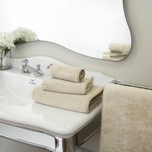 slide 4 Unito Hand Towel