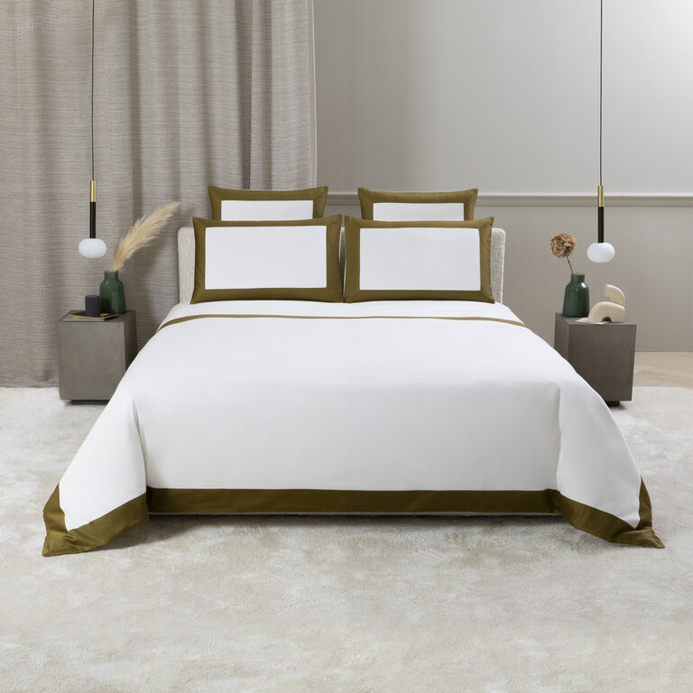 slide 4 Bold Pillowcase