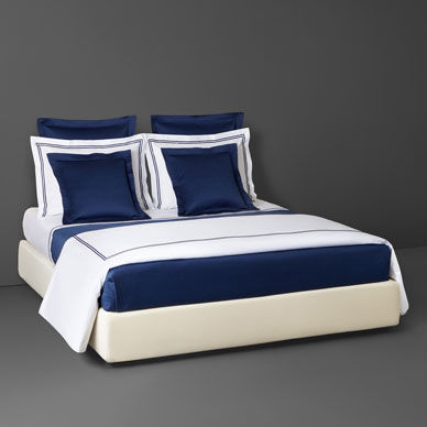 https://www.frette.com/dw/image/v2/BCMC_PRD/on/demandware.static/-/Sites-frette-master-catalog/default/dw6d10df9a/images/large/ps-hotel-collection-1.jpg?sw=388&sh=388&sm=fit