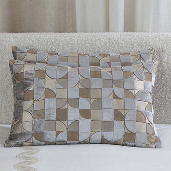 Avant Garde Decorative Cushion Cover
