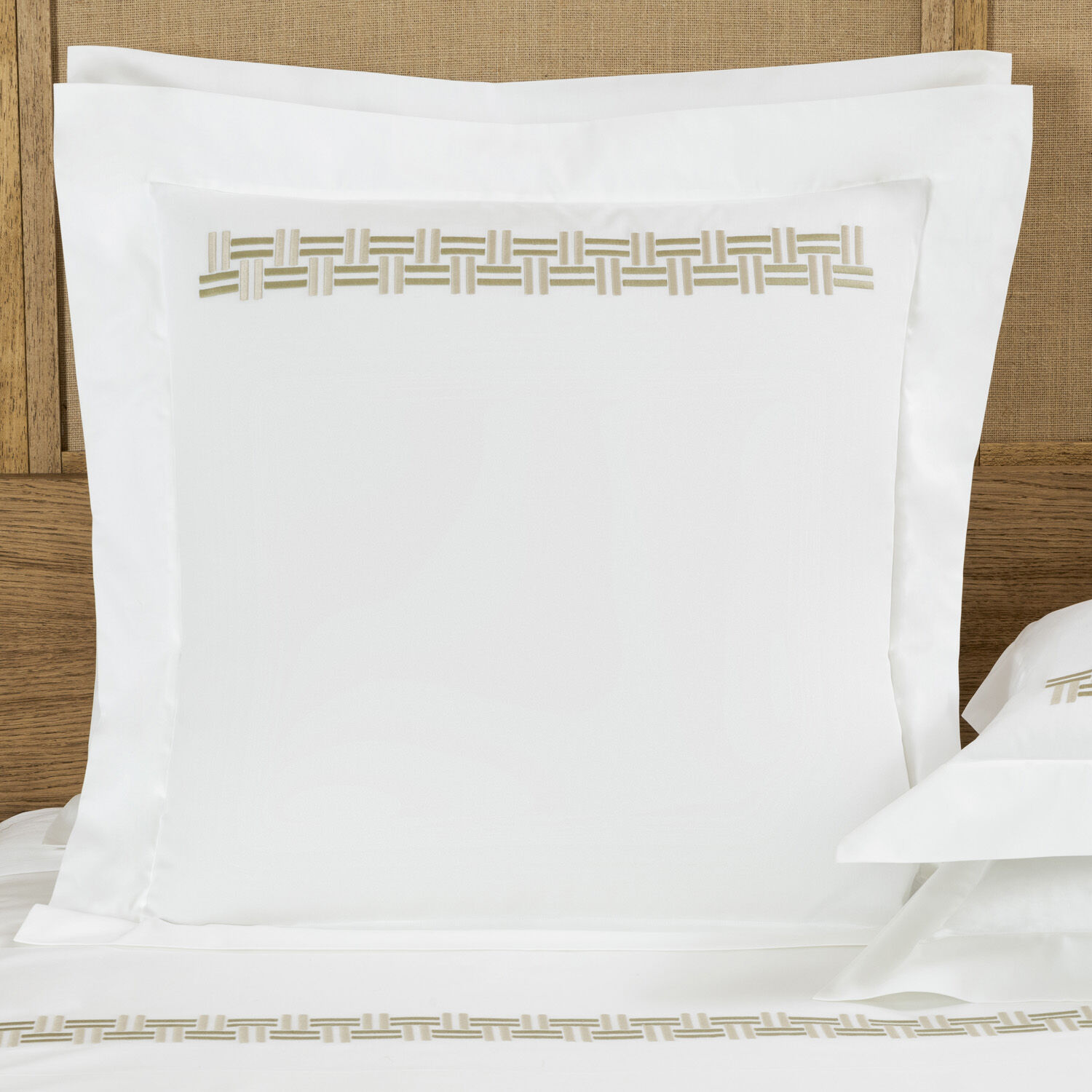 Basket Weave Embroidery Euro Sham Frette
