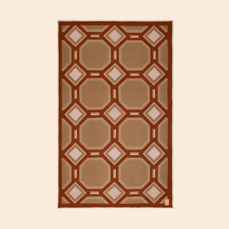 slide 2 Deco Throw 003