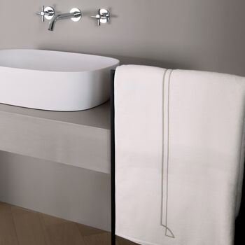 Layering Embroidery Bath Sheet