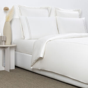 slide 2 Elegance Duvet Cover