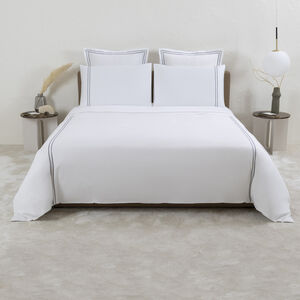 slide 4 Elegance Euro Sham