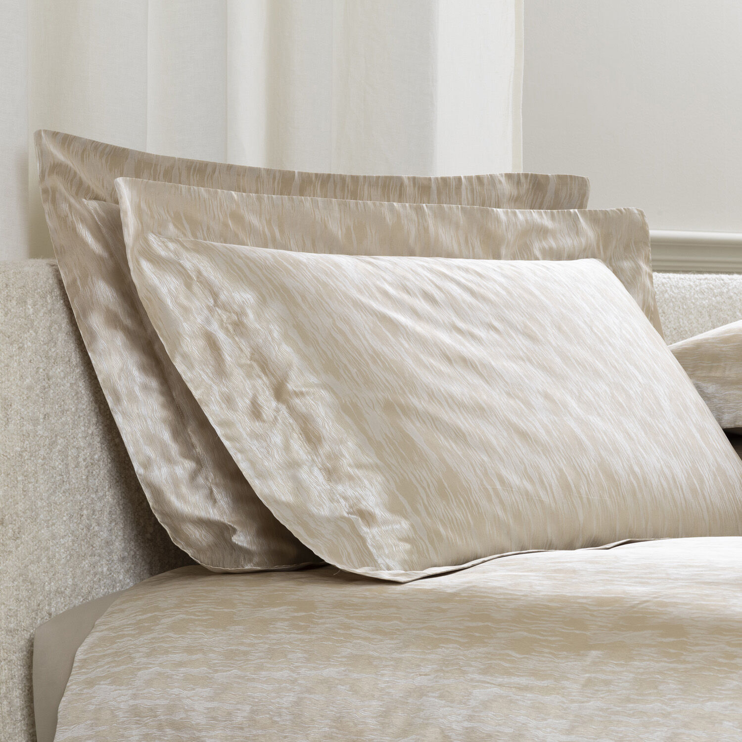 Bedding - Luxury Linens | Frette